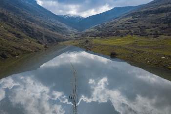 Bininler Kaya Evleri Fotoğraf Ve Tarih Tutkunlarının Dikkatini Çekiyor
