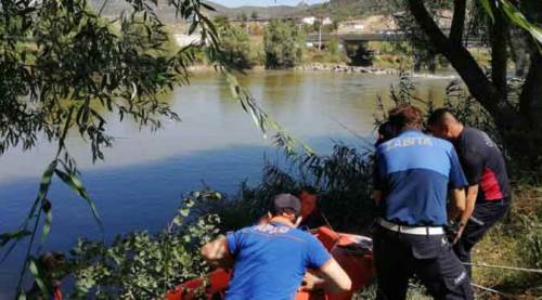 Bir genç daha kayıp! Sakarya nehrini geçmek isterken...