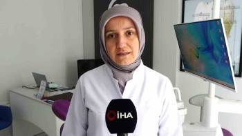 Bir Günlük Gelirini Depremzedelere Bağışladı
