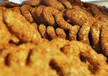 Bir Kandil Simidi Bir Ekmekten Daha Pahalı
