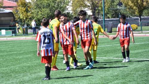 Birbirlerini tebrik ettiler