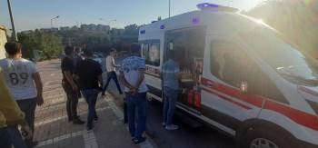 Birlikte Alkol Aldığı Arkadaşını Bıçakladı
