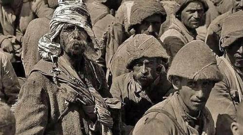 Biz o çölde çok şehitler verdik