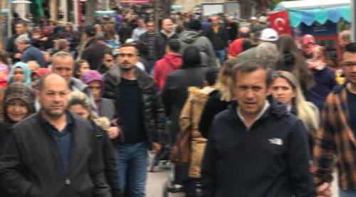 Böcek, fare, yılan yemeyiz ama böyle giderse...