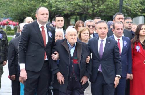 Bolu’da İzzet Baysal’a vefa yürüyüşü ve anma programı düzenlendi