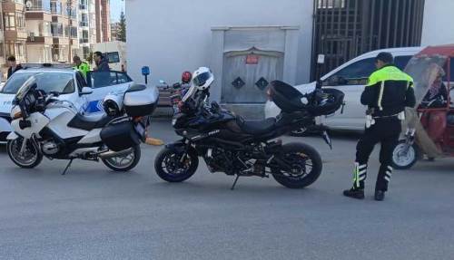 Bolu'da motosiklet sürücülerine ceza yağdı
