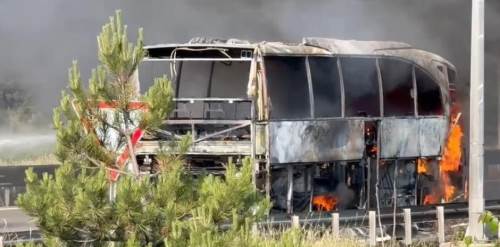 Bolu’da yolcu otobüsü alev alev yandı: Can kaybı yok