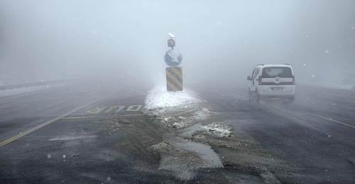 Bolu Dağı’nda sürücüleri zorlayan hava durumu!