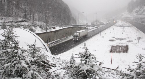Bolu Dağı'nda yoğun kar yağışı