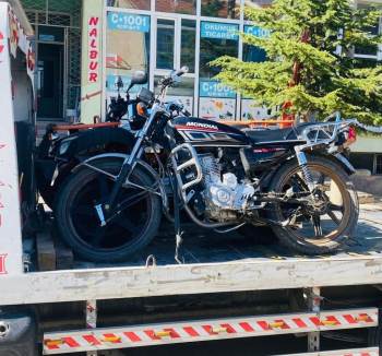 Bolvadin’De 8 Motosiklet Trafikten Men Edildi
