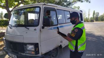 Bolvadin’De Toplu Taşıma Araçlarına Yönelik Korona Virüs Denetimi
