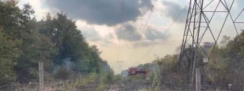 Boş arazide yangın çıktı