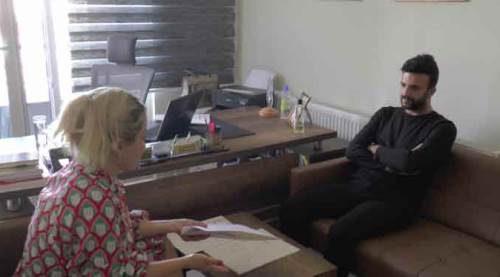 Boş kağıda imza attı, evine icra geldi!