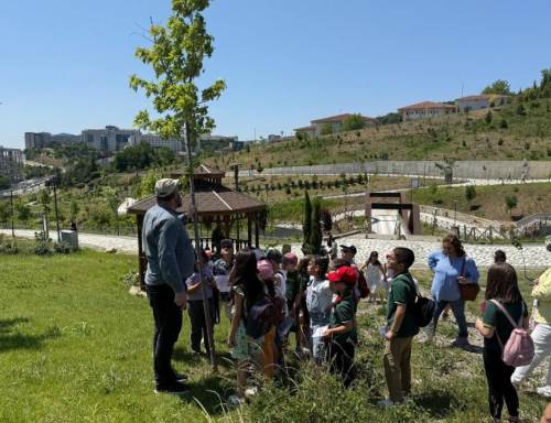 Botanik bahçesi çocuk sesleriyle şenlendi