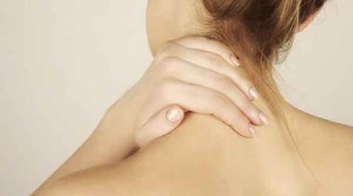 Boynumuz neden ağrıyor?