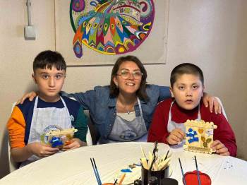 Bozüyük Belediyesi’Nden Otizm Farkındalık Günü’Ne Özel Atölye Çalışması
