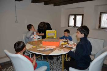 Bozüyük Belediyesi Sanatevi’Nde Engelli Bireylere Yönelik Atölye Çalışmaları Başladı
