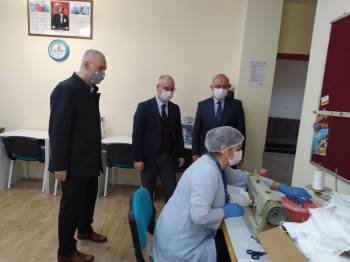 Bozüyük Hem’De Maske Üretim Çalışmaları Devam Ediyor
