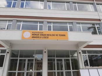Bozüyük Mimar Sinan Mesleki Ve Teknik Anadolu Lisesi ’Güvenli İnternet Etiketi’ Almaya Hak Kazandı
