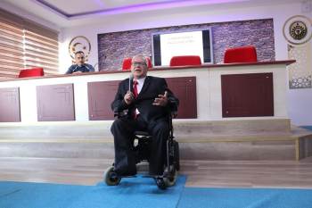 Bozüyük’Te ‘Engelsiz Yarınlar’ Konulu Söyleşi
