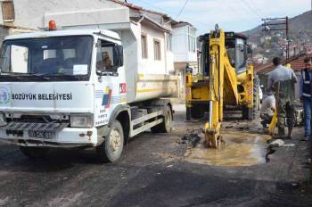Bozüyük’Te Alt Yapı Çalışmaları Devam Ediyor
