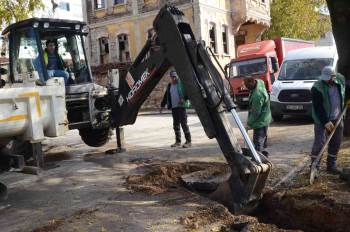Bozüyük’Te Alt Yapı Çalışmaları Devam Ediyor

