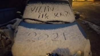 Bozüyük’Te Aylardır Hasretle Beklenen Kar Yağışı Sevinçle Karşılandı
