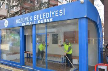 Bozüyük’Te Duraklar Yıkanıyor

