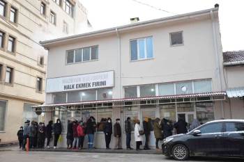 Bozüyük’Te Halk Ekmeğe Zam Yok
