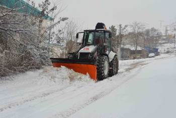 Bozüyük’Te Kar Temizleme  Çalışmaları Devam Ediyor
