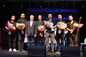 Bozüyük’Te Kurtuluş Konserleri Büyük Bir Coşkuyla Devam Ediyor
