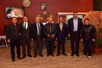 Bozüyük’Te Muhtarlar İftar Yemeğinde Buluştu
