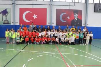 Bozüyük’Te Öğrenciler Geleneksel Çocuk Oyunları  İle Eğlendiler
