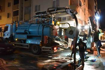 Bozüyük’Te Yağmur Suyu Hatlarında Temizlik
