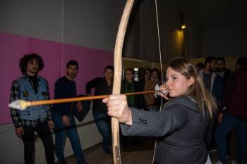 Bşeü Arkeoloji Bölümü’Nden Geleneksel Okçuluk Atölyesi
