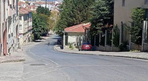 Bu araçlar vatandaşların yolunda büyük engel!