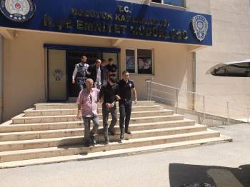 Bu Defa Suçüstü Yakalandılar
