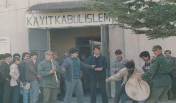 Bu Fotoğraf 37 Yıl Önce Çekildi
