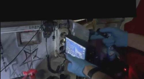 Bu kadarı da pes dedirtti: Uzaktan kumandalı duvar...