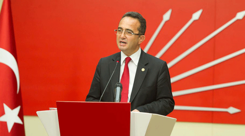 Bu millet ayakta kalsın diye dua ediyoruz