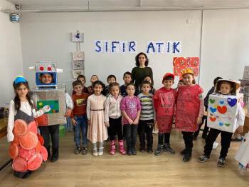 Bu Okulda Atık Malzemeler Değerlendiriliyor
