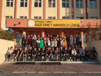 Bu Okulda Yarıyıl Tatili Yok
