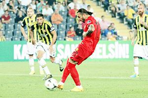 BU TAKIMA FORVET LAZIM