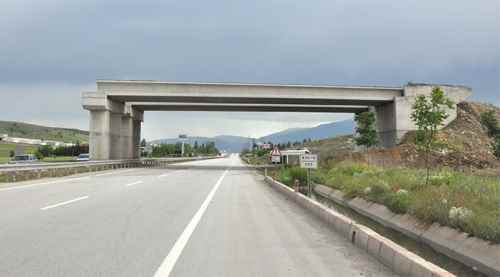 Bu yol 4 yıldır bitemedi gitti