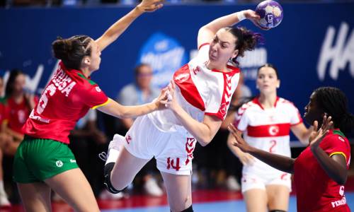 Buğu şov yapmaya devam ediyor