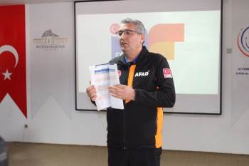 Buldan:  “Olası Afetlerde 201 Acil Toplanma Alanı, 27’De Çatır Kent Kurulma Alanı Var”
