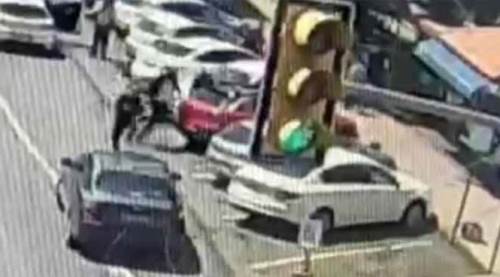 Bunu da gördük: Tost parası için adam vurdu!