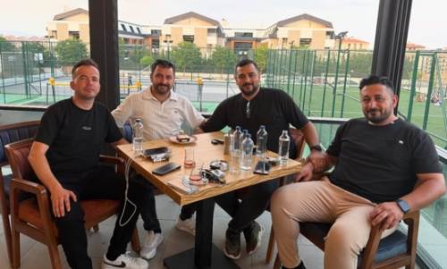 Burak Konukpay’a sürpriz yapıldı