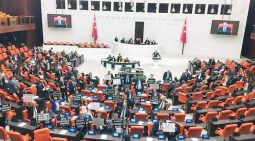 Bürokratlar korkuyor