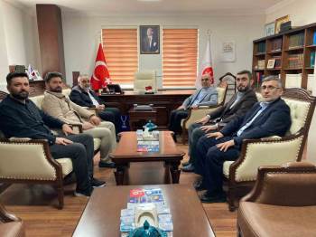 Bursa’Dan Gelen Heyet Ulu Cami Ve Paşa Camii’Ni Gezdi
